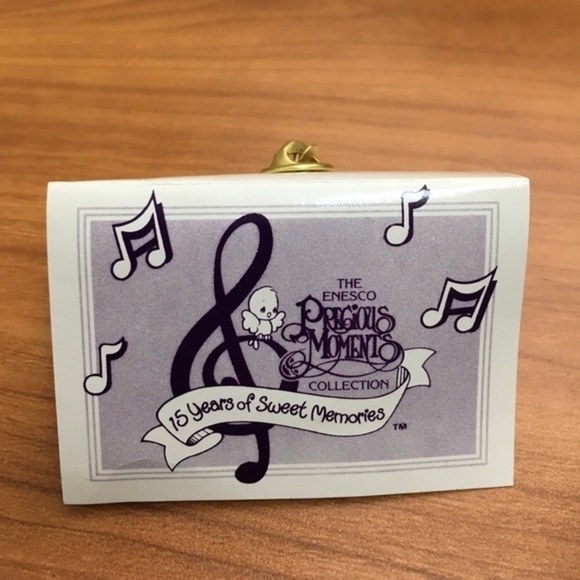 😍 Precious Moments Pin 15 years Collectors - Picture 2 of 4